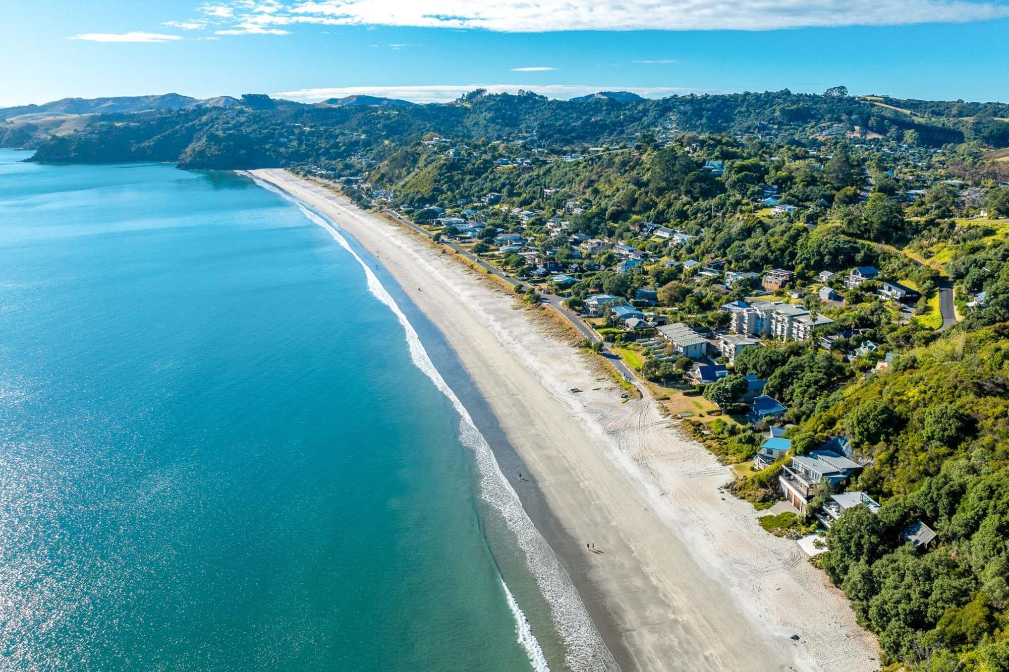 Apartment On The Beach Located At The Sands Onetangi Exteriér fotografie